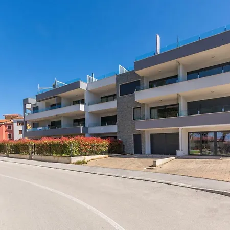 Luxury Novigrad *