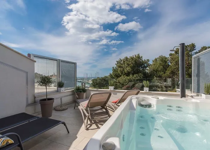 Luxury Novigrad *